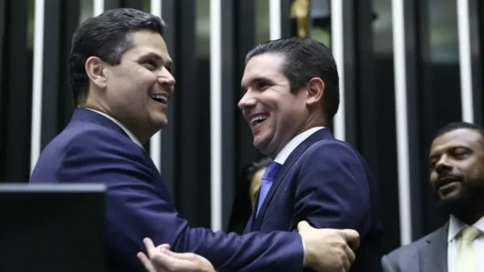 politica-congresso-davi-alcolumb